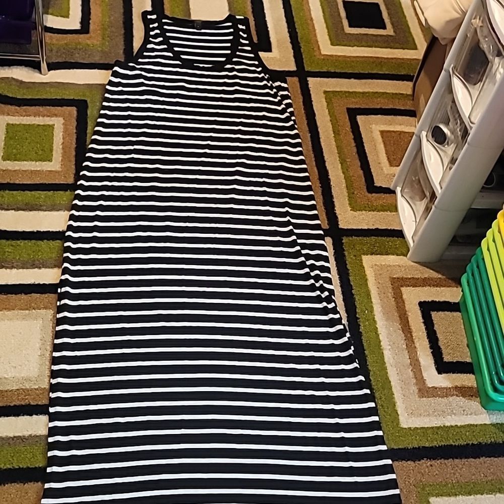 J. Crew Womens Black White Striped Scoop Neck Racerback Maxi Tank Dress Size M - Picture 1 of 8